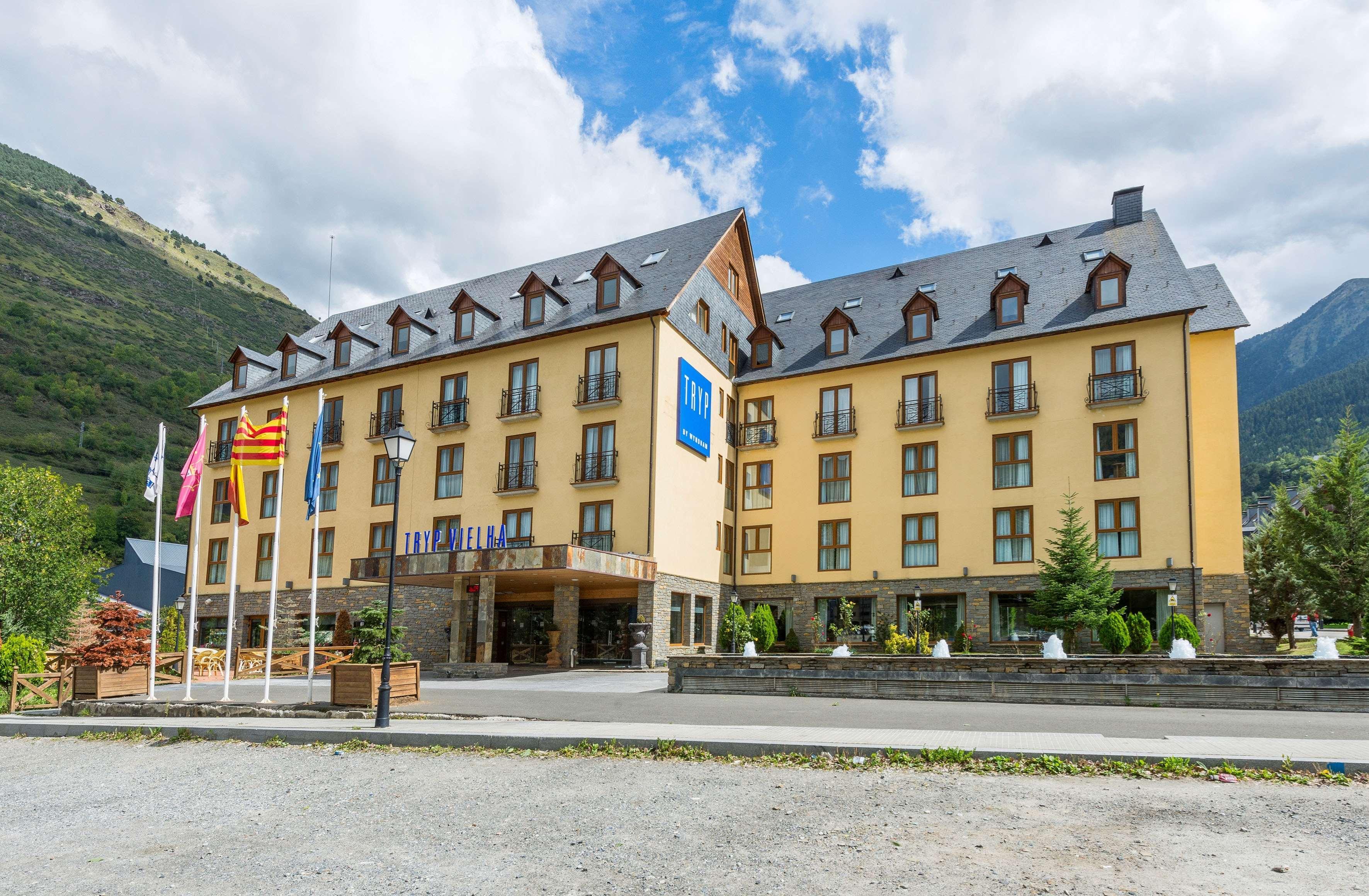 Hotel Vielha Val D'Aran, Affiliated By Melia Exteriör bild