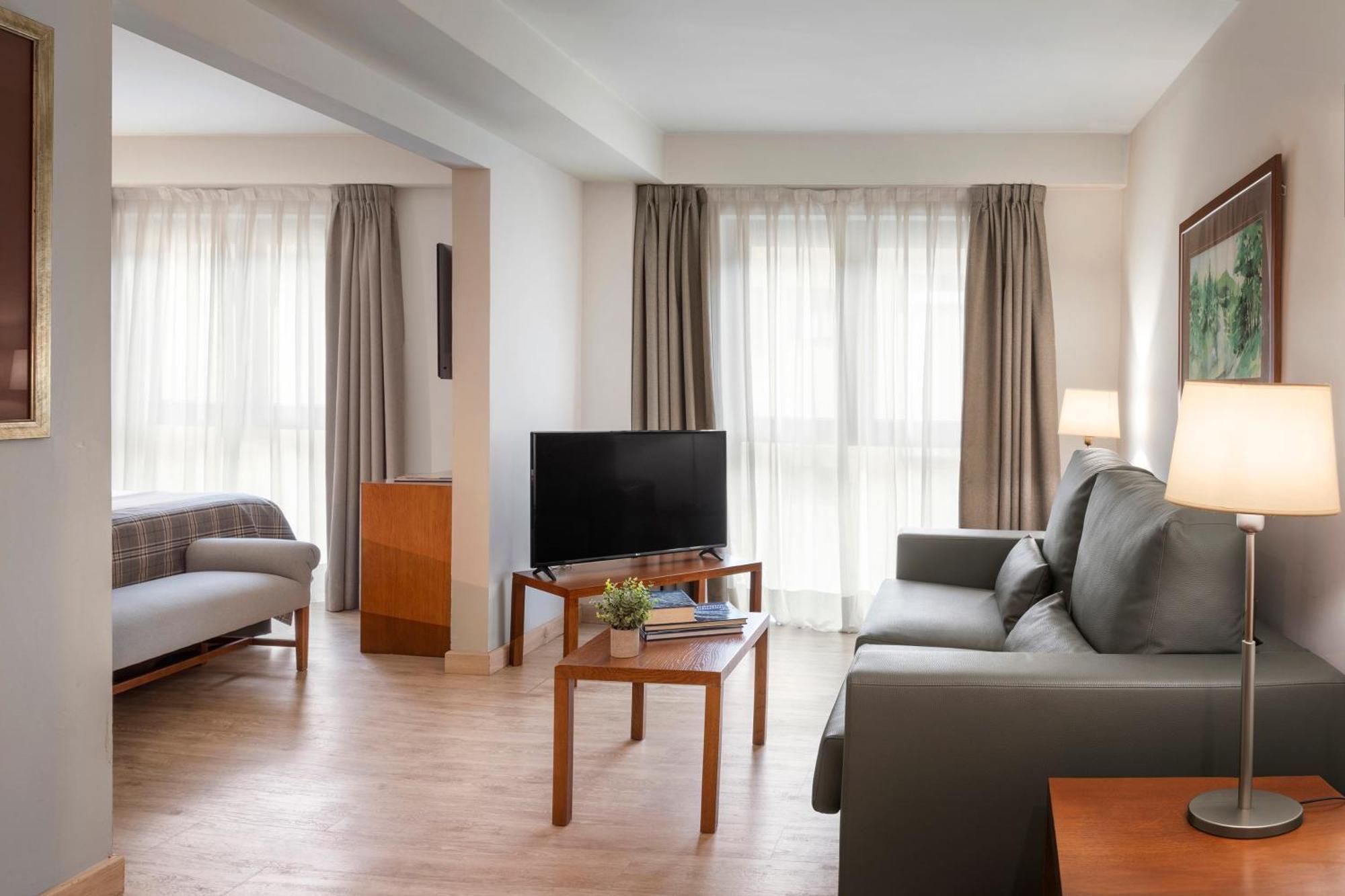 Hotel Vielha Val D'Aran, Affiliated By Melia Exteriör bild